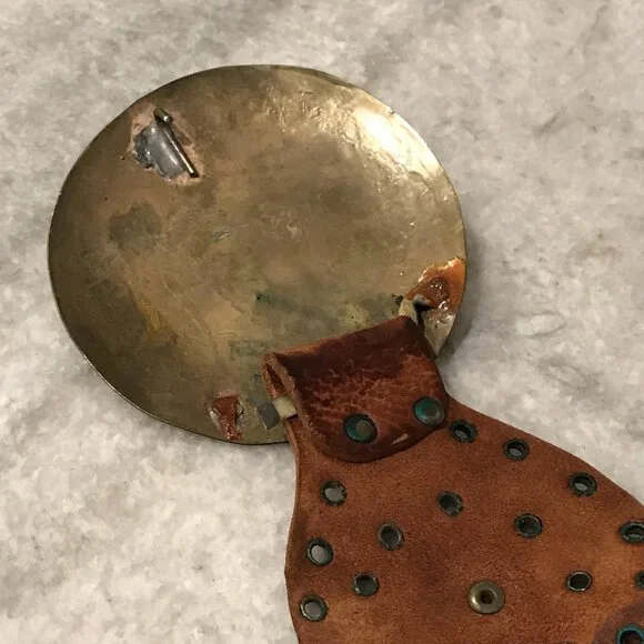 VINTAGE Leather Brass Concho Belt Womens Brown Boho Hippie Grommet Eyelet 70s - Picture 8 of 13